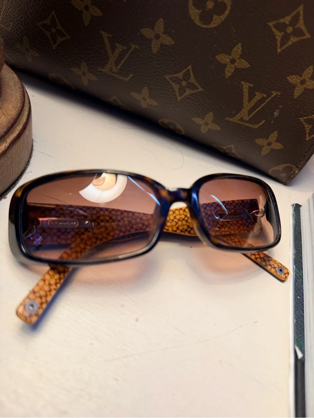 Coach Brown Tortoiseshell Sunglasses with Brown Gradient Lenses - Picture 6 of 14